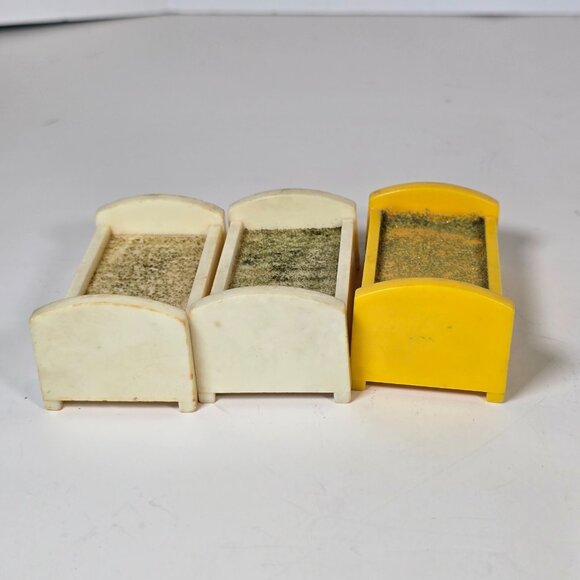 Fisher Price Little People Hospital Furniture Lot Beds Doctor Chair Sink Vintage - Picture 7 of 10